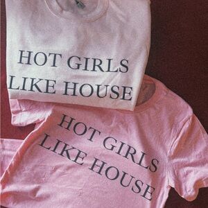Hot girls like house sweatshirt(light pink )